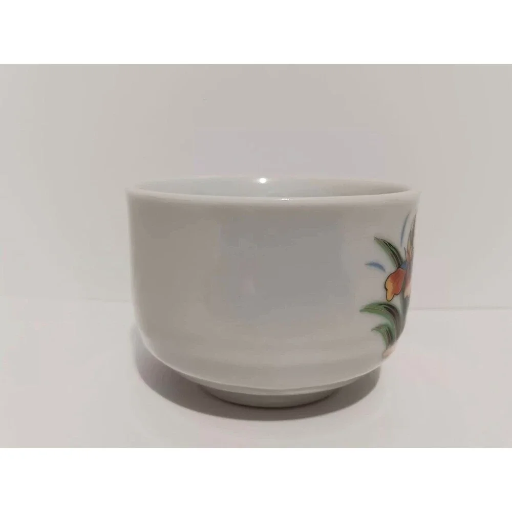 Japanese Porcelain  Yunomi Tea Cup Irises  Floral Design 2